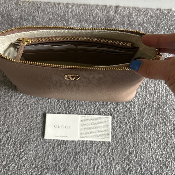 Gucci i zip top wallet/ wristlet. Brand new - Picture 4 of 9